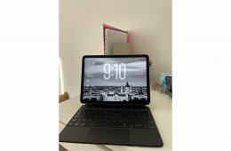 iPad Air (2020) 64 GB Wi-Fi + magyar kiosztású Apple Magic Keyboard