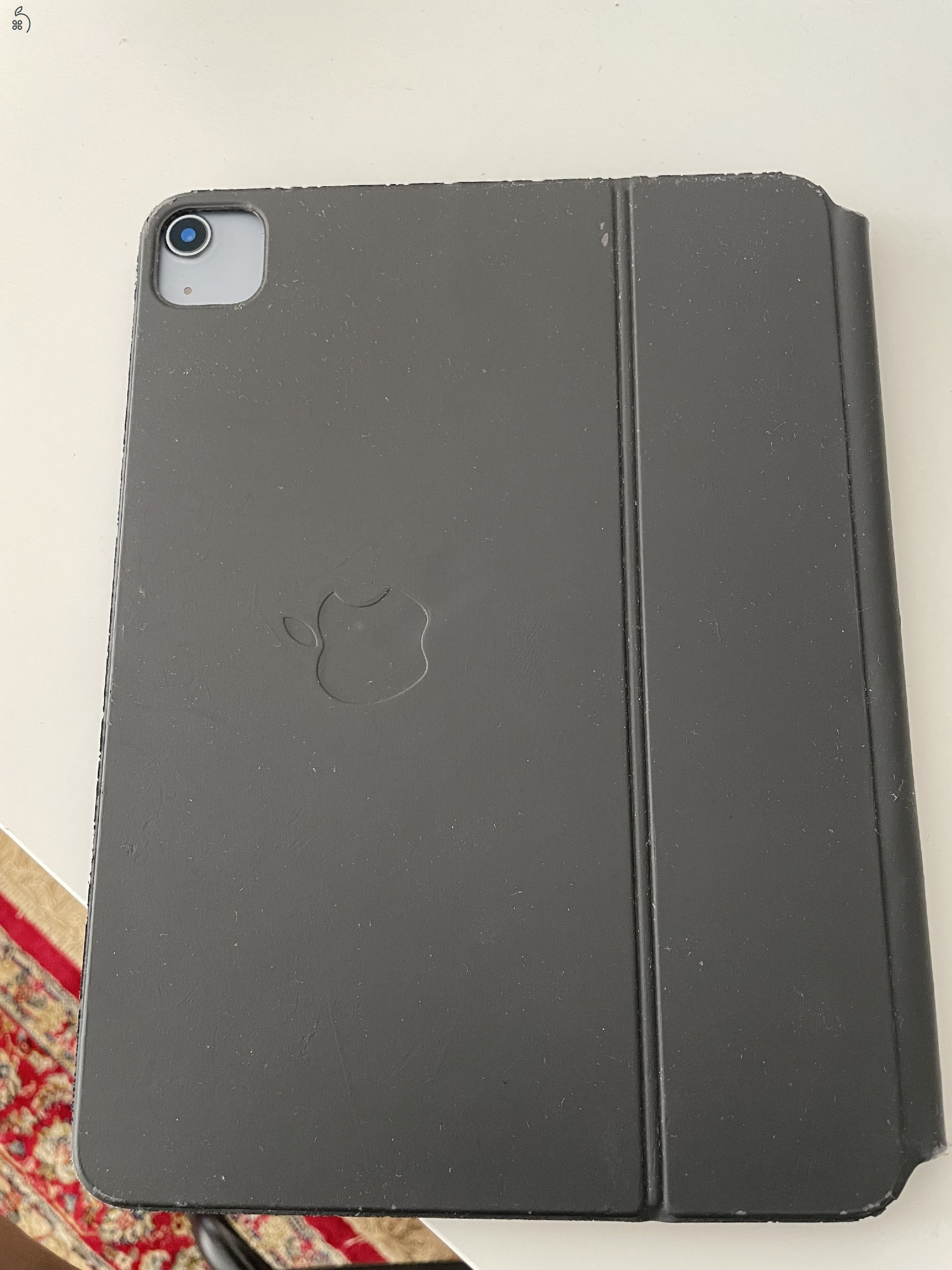 iPad Air (2020) 64 GB Wi-Fi + magyar kiosztású Apple Magic Keyboard