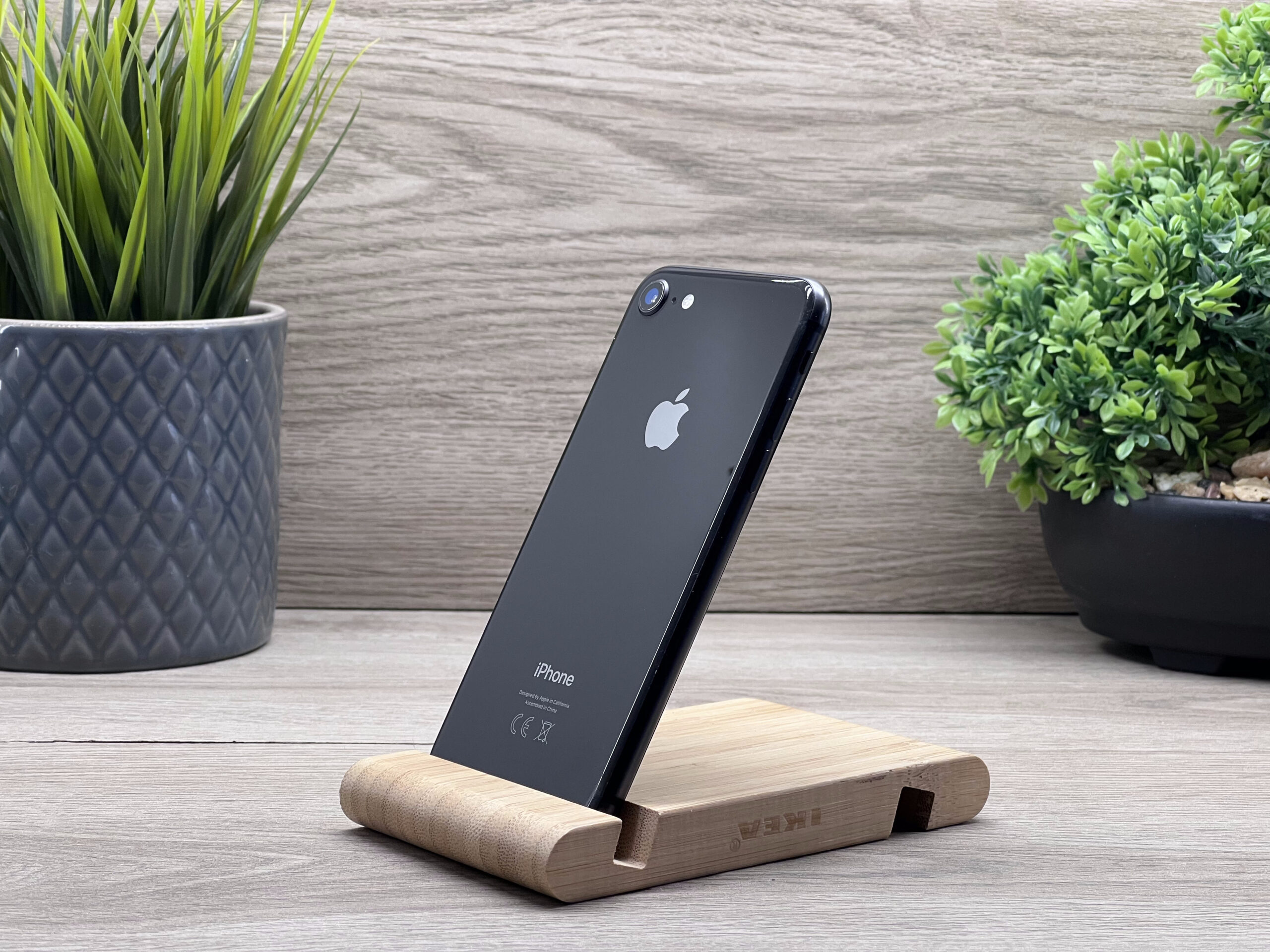 iPhone 8 Space Gray 64GB 2 ÉV Garanciával Számlával Aksi 100%