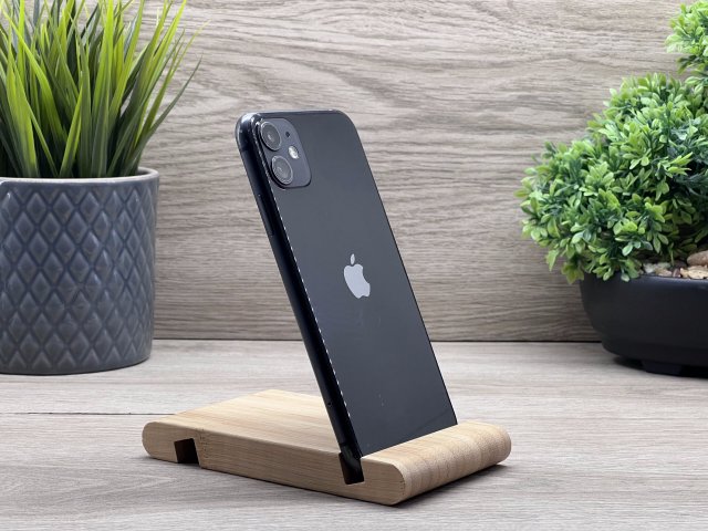 iPhone 11 Black 64GB 2 ÉV Garanciával Számlával Aksi 100%