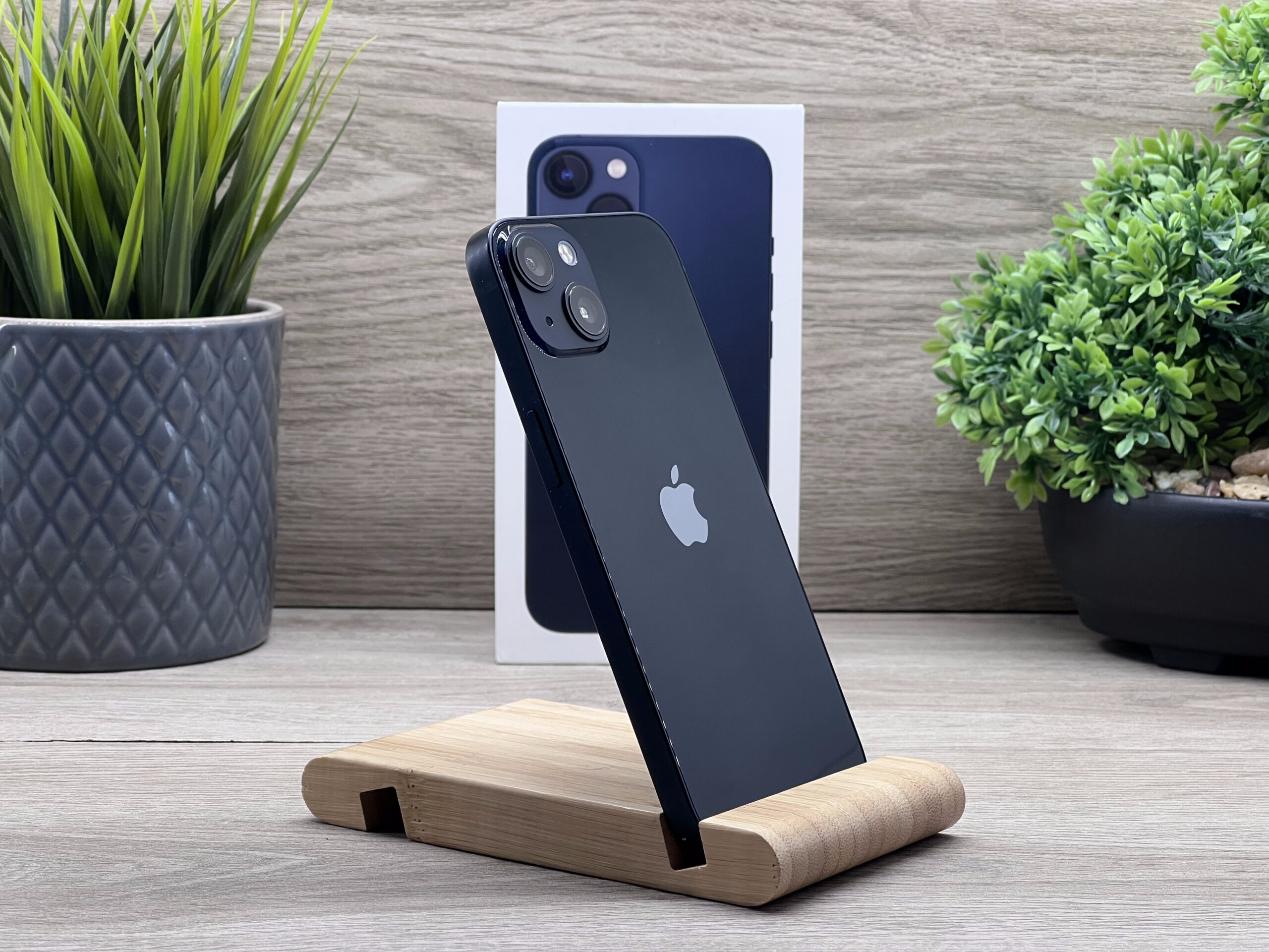 iPhone 13 Midnight 256GB 2 ÉV Garanciával Számlával