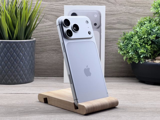 Hibátlan iPhone 17 Pro Max Silver 256GB 2 ÉV Garanciával Számlával