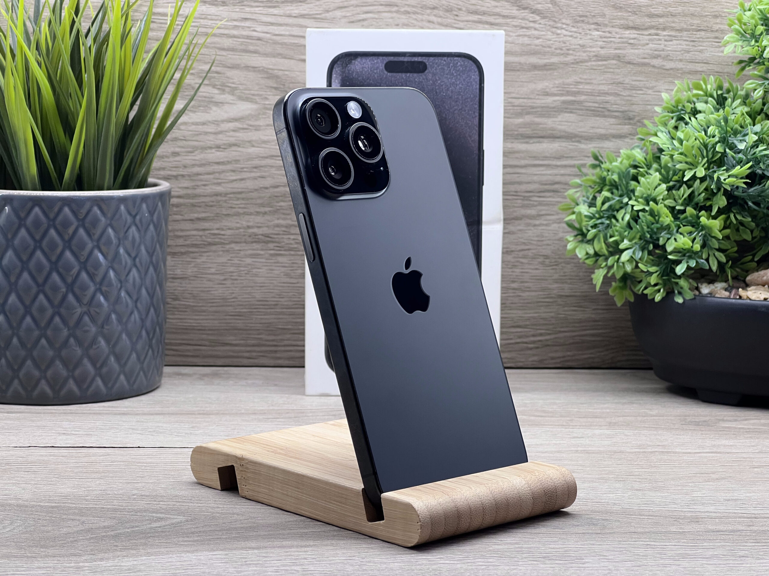 iPhone 15 Pro Max Black Titanium 256GB 2 ÉV Garanciával Számlával