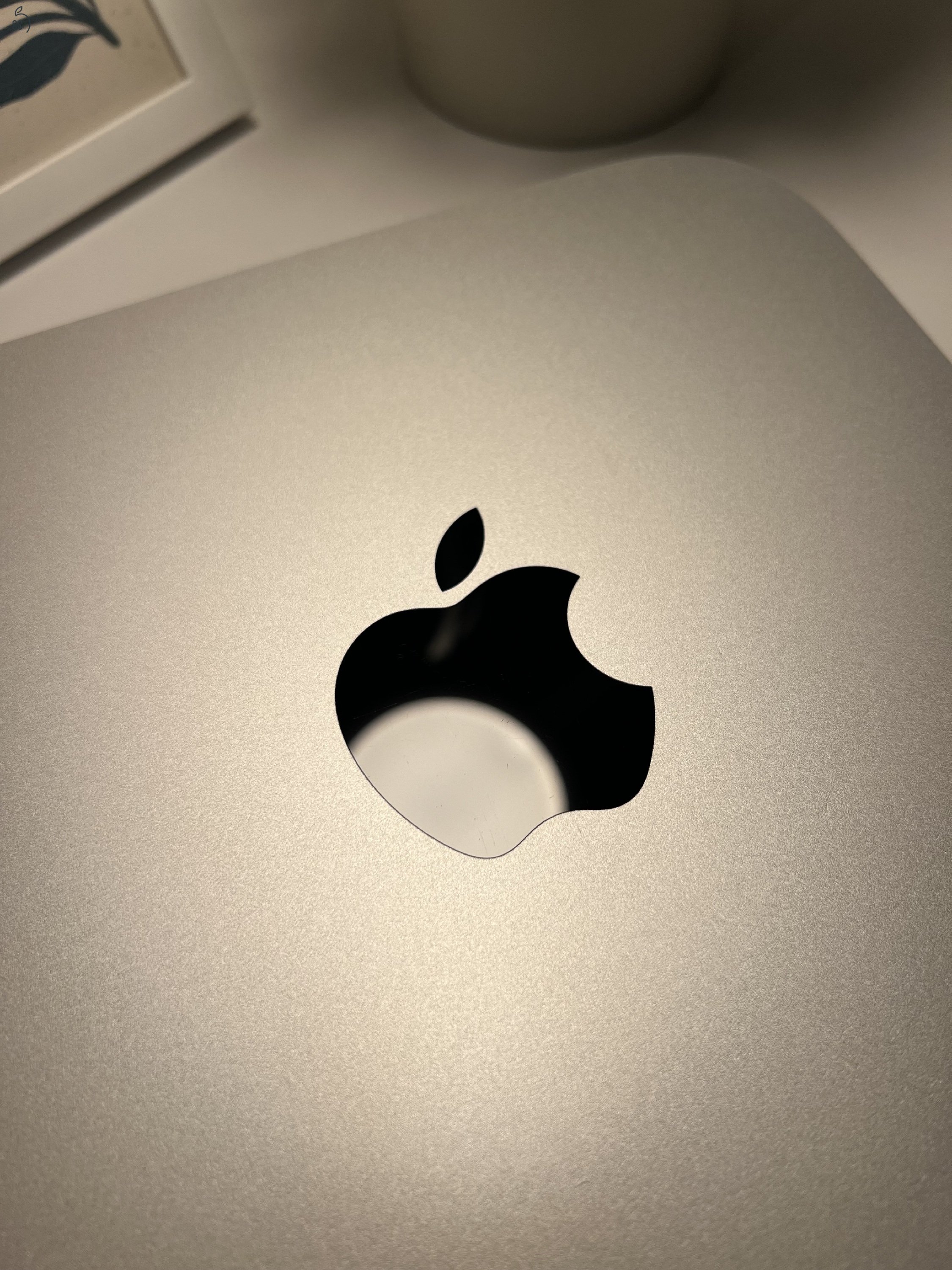 Apple Mac Mini M2 8 GB RAM / 256 GB SSD hibátlan, tesztelt, dobozában, ingyenes szállítással
