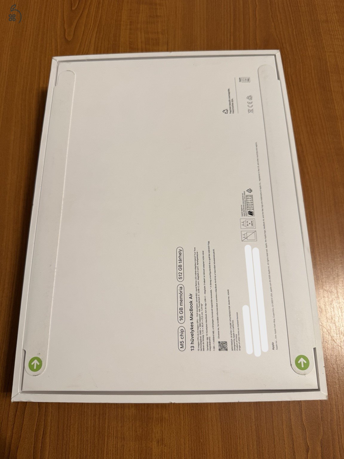 Apple 2026 MacBook Air 13 M5 16GB 512GB - bontatlan, ezüst, számlával