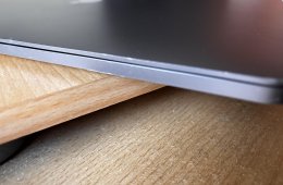 Macbook Pro  Retina 16