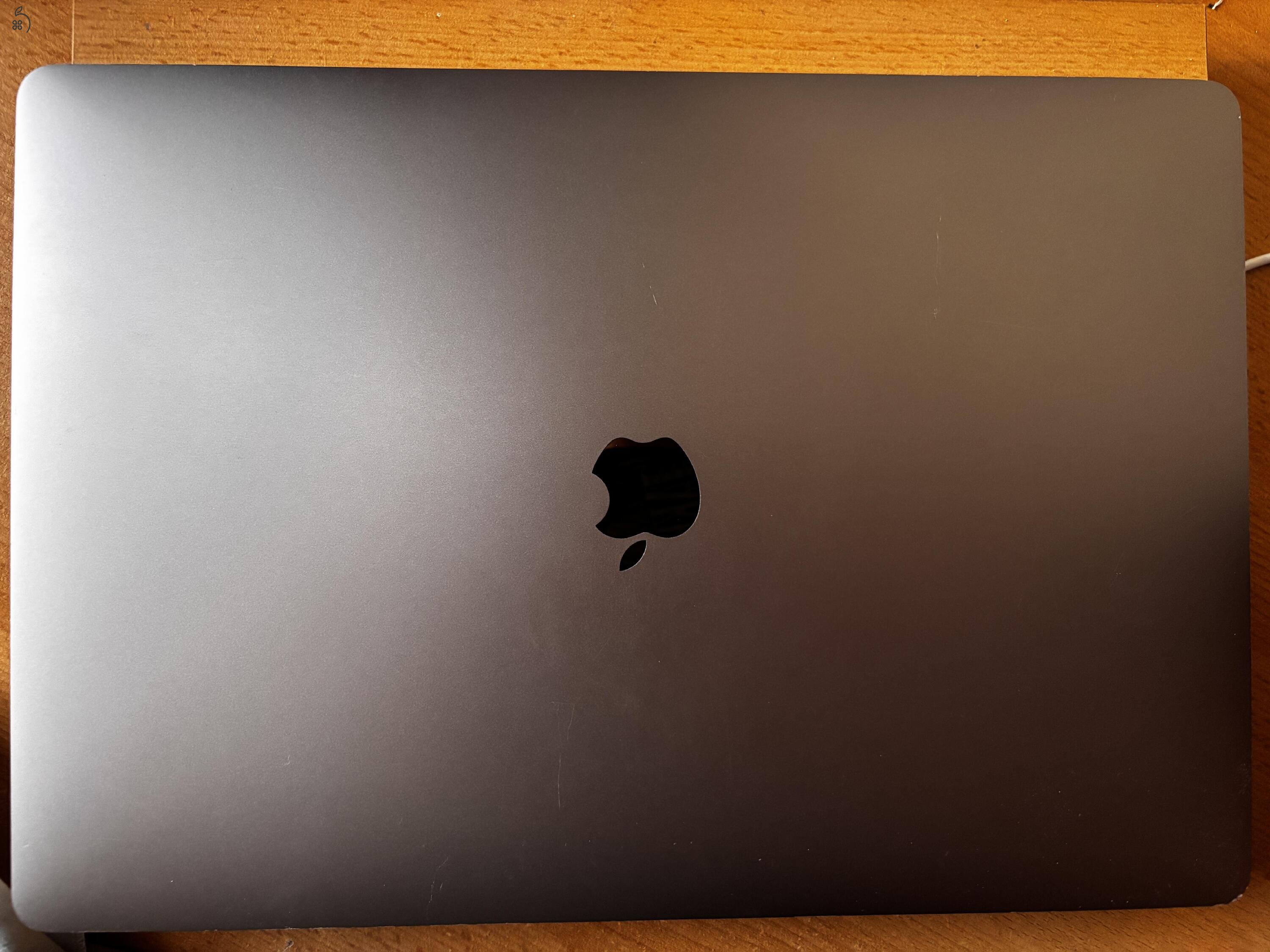 Macbook Pro  Retina 16