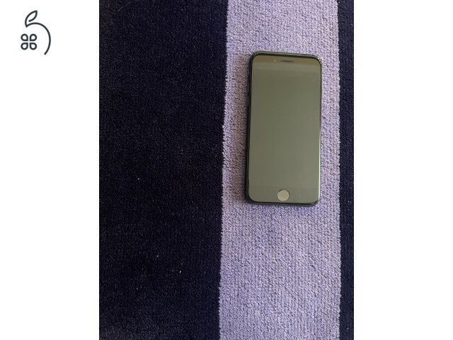iPhone Se kiváló ,kiegészítőkkel eladó 