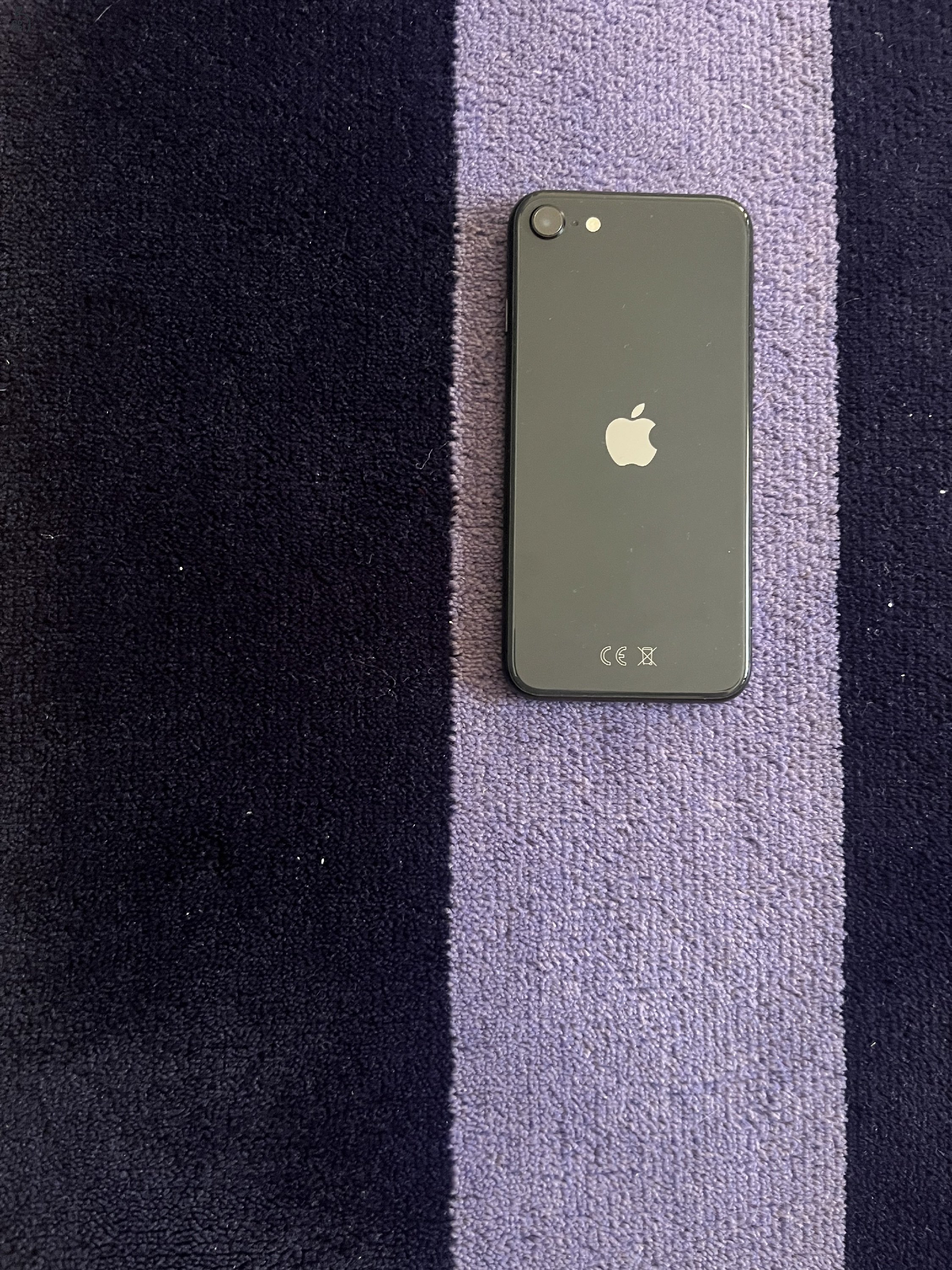 iPhone Se kiváló ,kiegészítőkkel eladó 