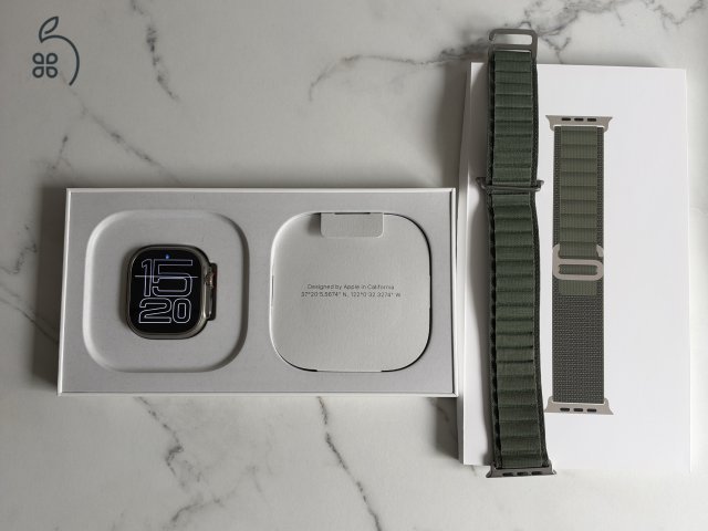 Apple Watch Ultra 1gen. 49mm - Zöld gyári Apple szíjjal - Eredeti dobozában, bontatlan töltőkábellel