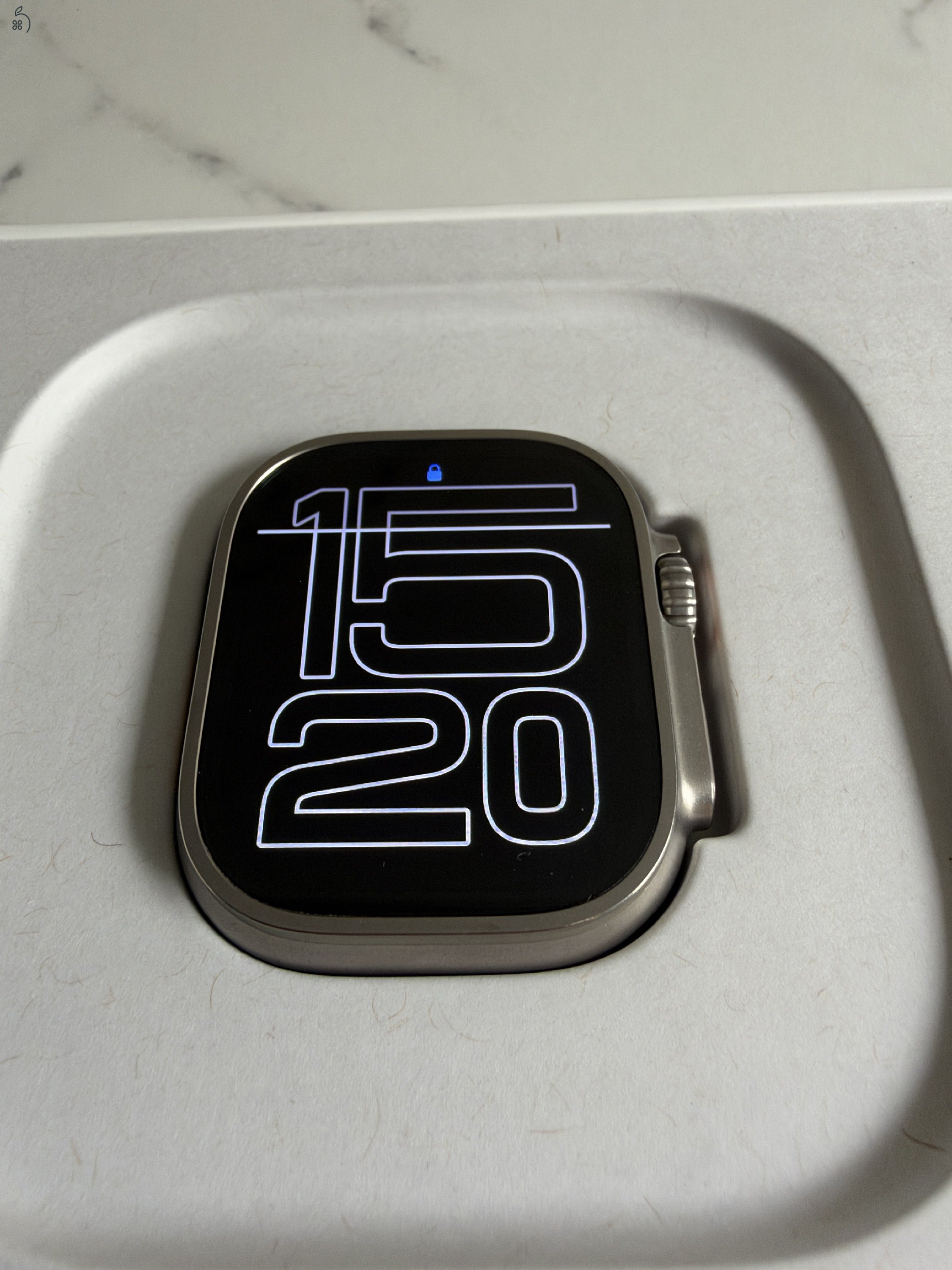 Apple Watch Ultra 1gen. 49mm - Zöld gyári Apple szíjjal - Eredeti dobozában, bontatlan töltőkábellel