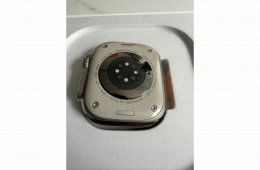 Apple Watch Ultra 1gen. 49mm - Zöld gyári Apple szíjjal - Eredeti dobozában, bontatlan töltőkábellel