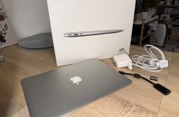 Apple MacBook Air 13” (2017) – 8 GB RAM, 128 GB SSD + 256 GB Transcend JetDrive