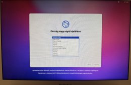 Apple MacBook Air 13” (2017) – 8 GB RAM, 128 GB SSD + 256 GB Transcend JetDrive