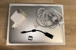 Apple MacBook Air 13” (2017) – 8 GB RAM, 128 GB SSD + 256 GB Transcend JetDrive
