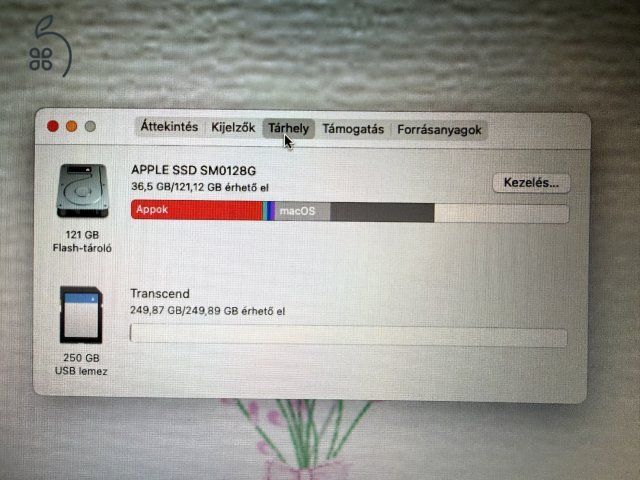 Apple MacBook Air 13” (2017) – 8 GB RAM, 128 GB SSD + 256 GB Transcend JetDrive