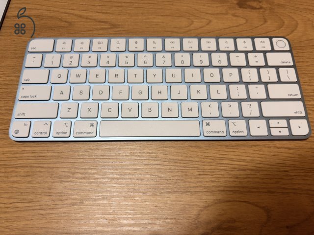  Apple Magic Keyboard Touch ID & Magic Trackpad – Kék