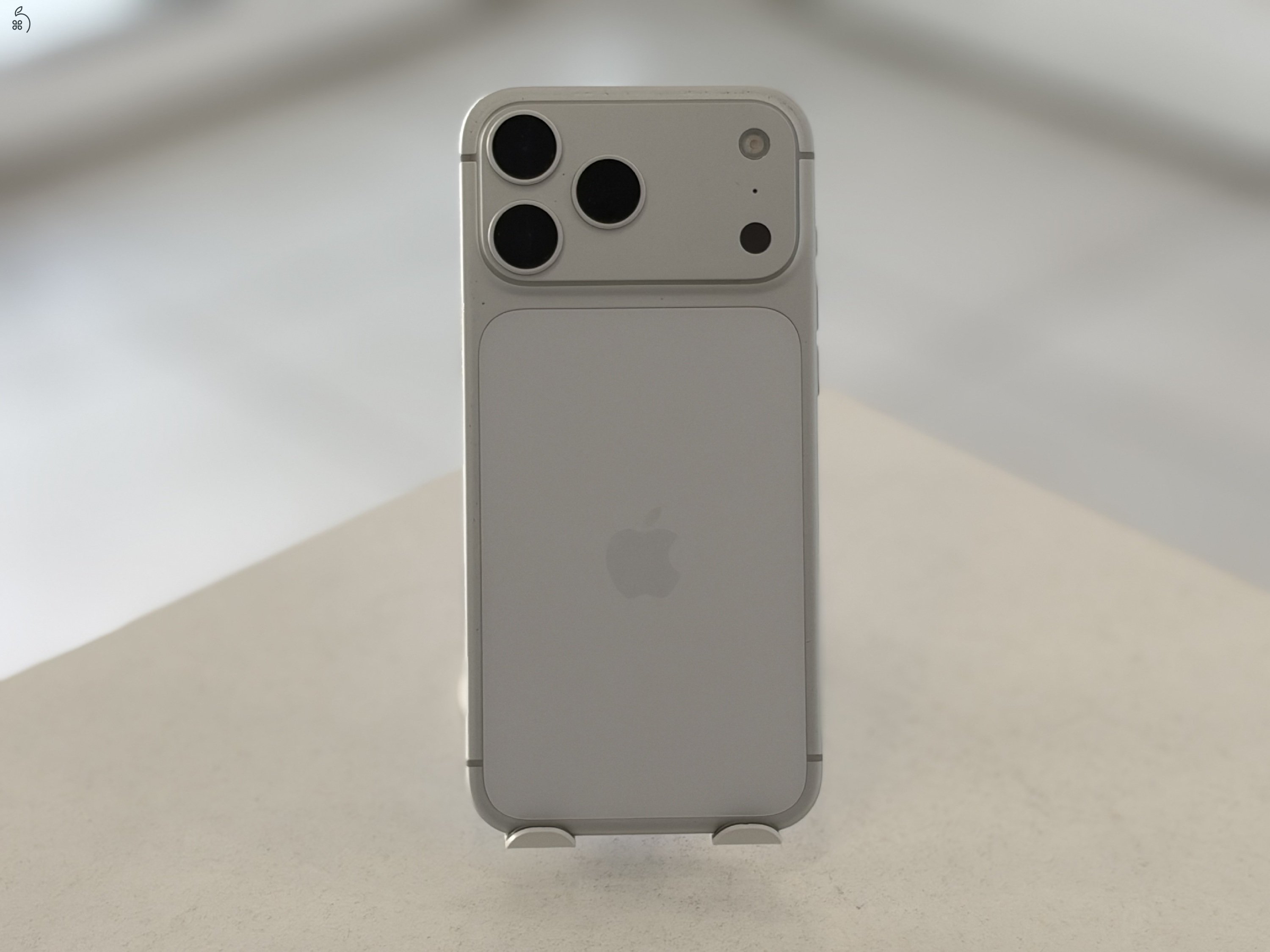 iPhone 17 Pro Max 256GB Független Megkímélt/1 hónap gar/Akku 98%/p5055