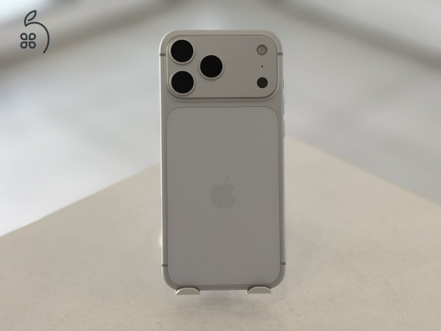 iPhone 17 Pro Max 256GB Független Megkímélt/1 hónap gar/Akku 98%/p5055