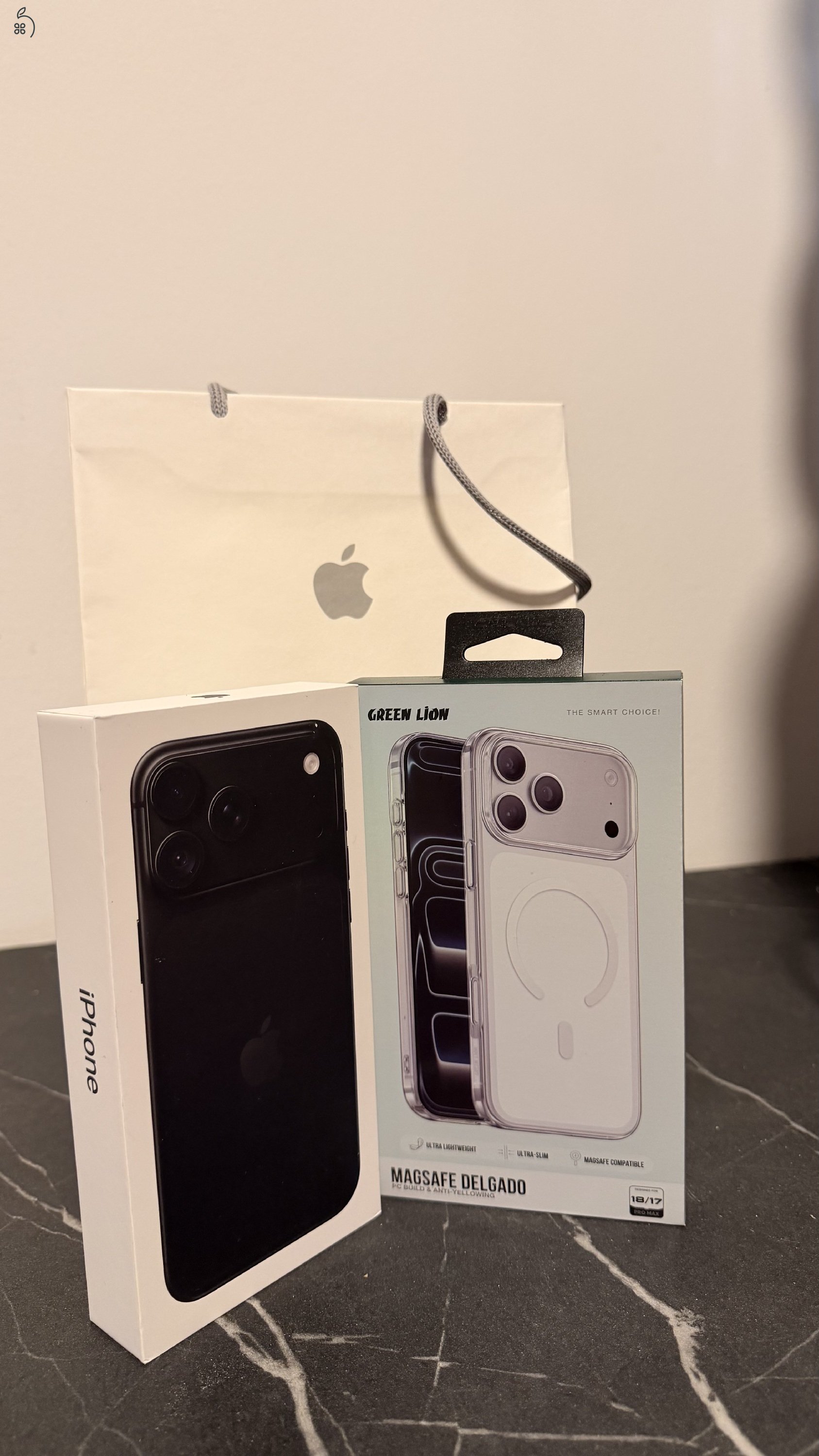 Bontatlan iPhone 18 Pro Max 256GB Fekete