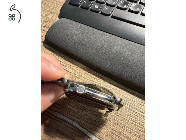 Alig használtApple Watch Series 10 46mm Natural Titanium + Green Nike Sport Loop - 100% aksival