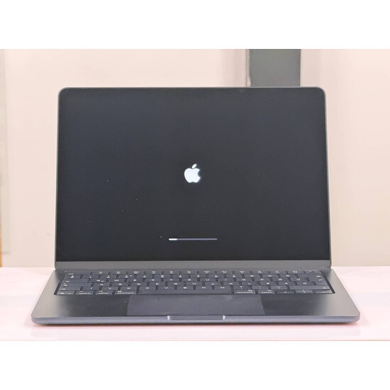 Újszerű Apple MacBook Air 13