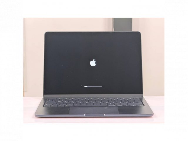 Újszerű Apple MacBook Air 13