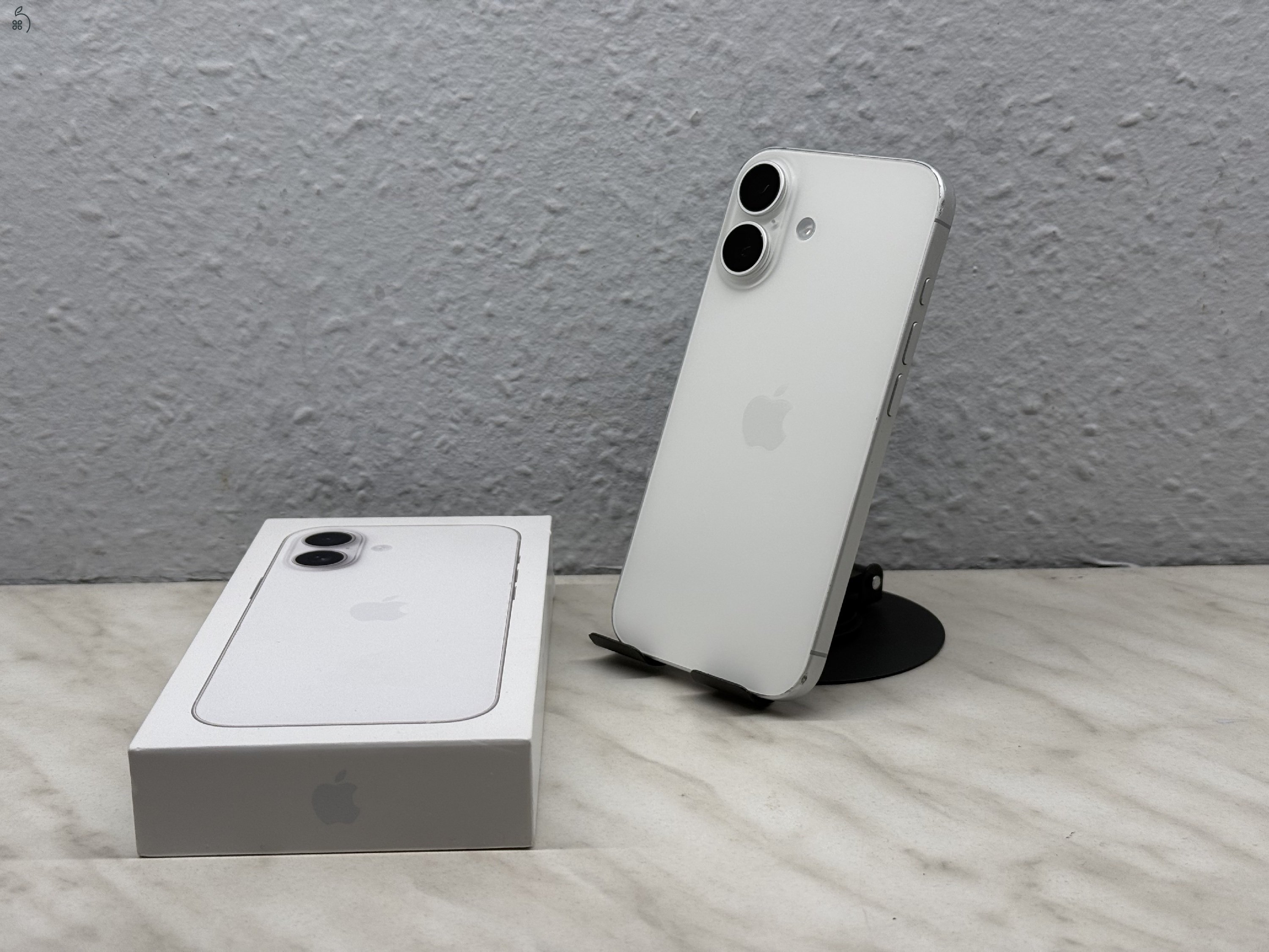 iPhone 17 White 256gb E-sim független