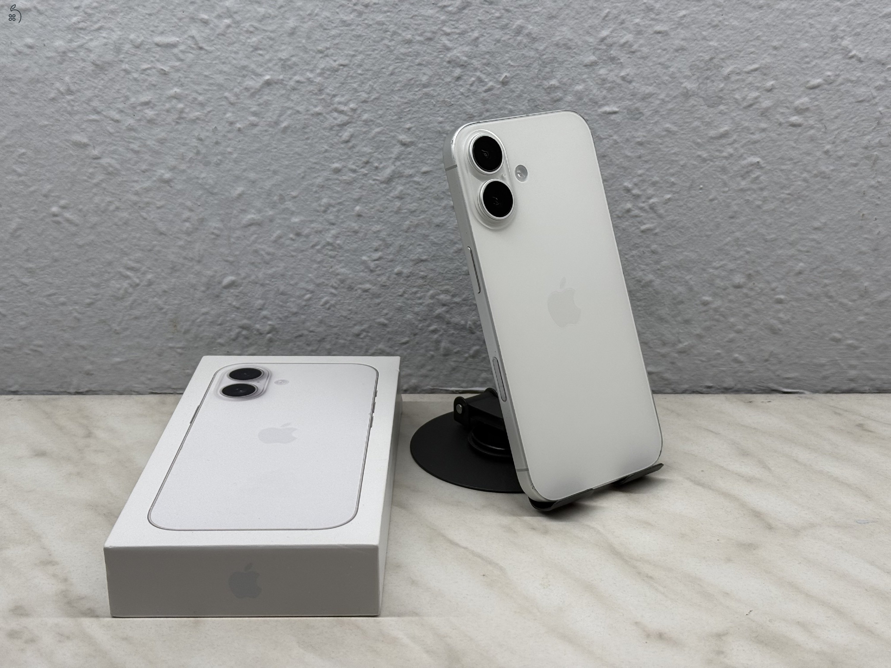 iPhone 17 White 256gb E-sim független
