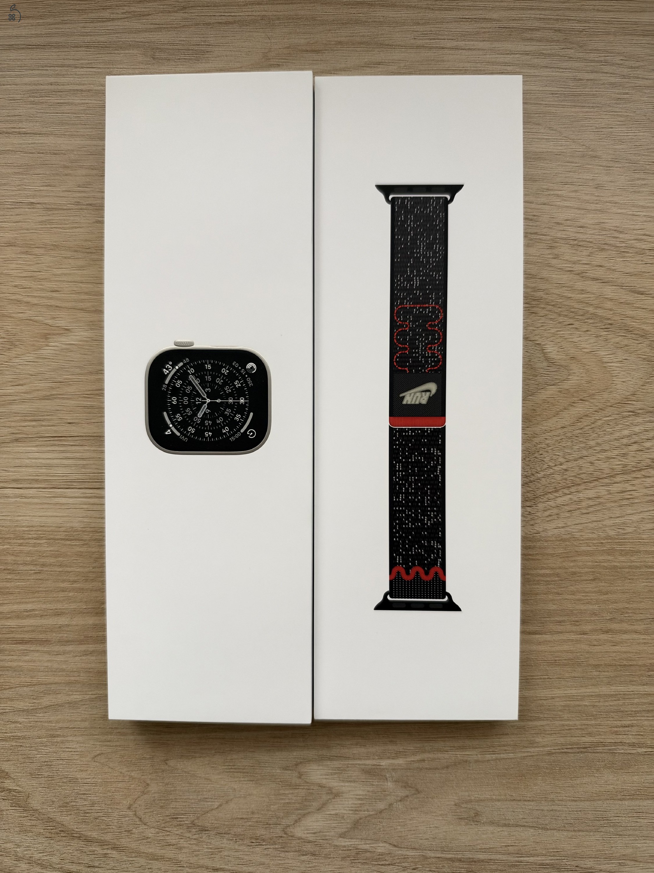 Apple Watch 11 (GPS+Cellular, titán tokkal)