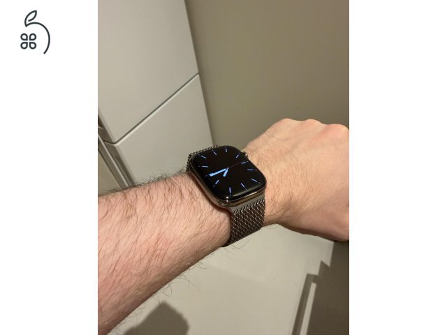 Apple Watch 11 (GPS+Cellular, titán tokkal)