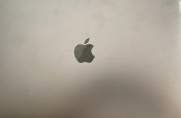 kijelzőhibás / alkatrésznek MacBook Air A2179 13,3 hüvelykes, 1,1 GHz, 8 GB 3733 MHz, 256 GB SSD