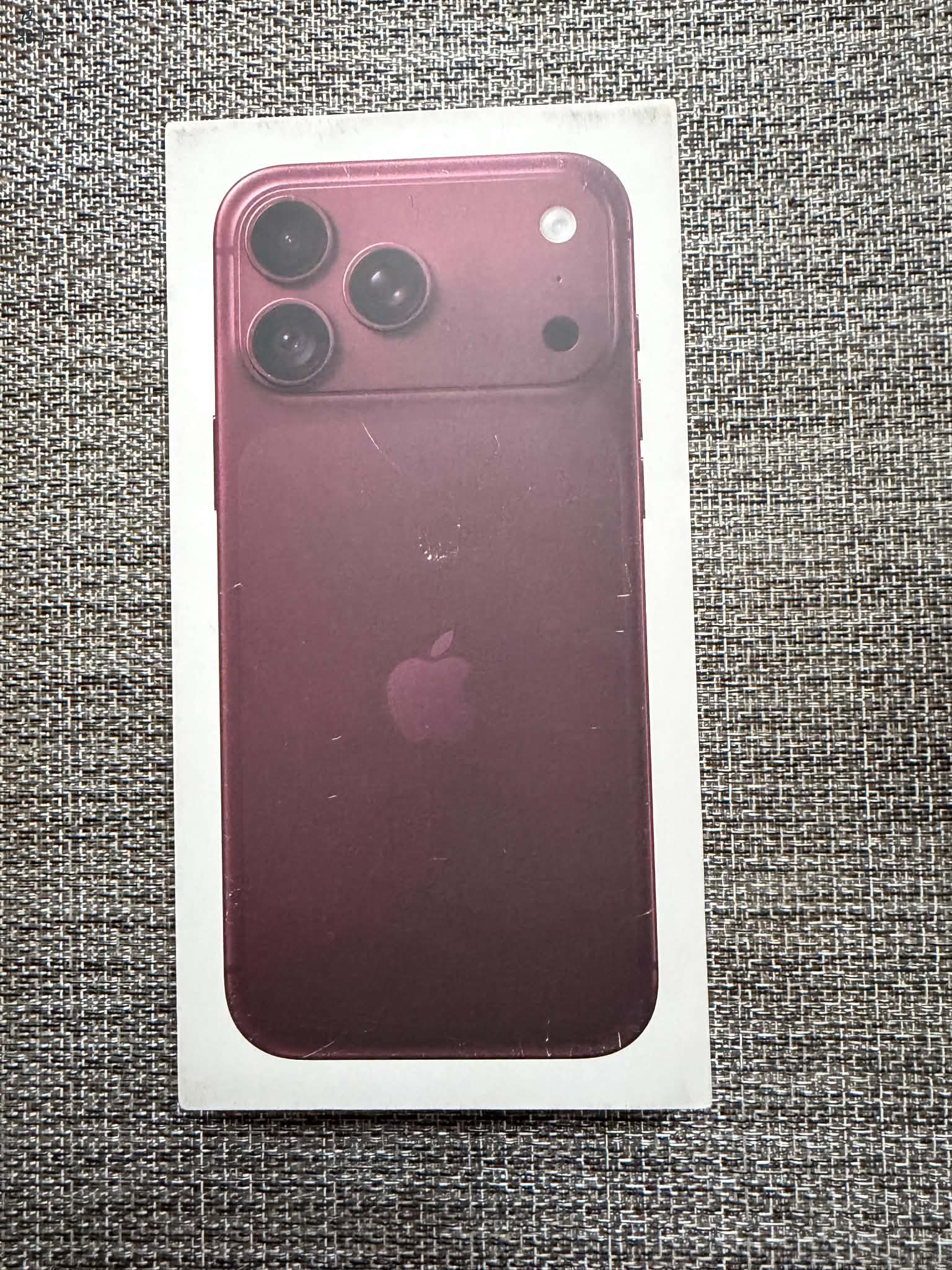 iPhone 18 pro max burgundi 256 Gb független 