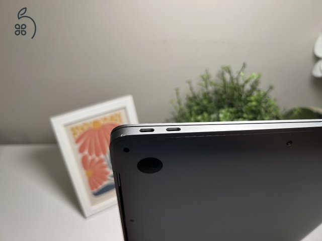 Apple MacBook Air 13” M1 8 GB RAM / 256 GB SSD hibátlan, tesztelt, számlával, dobozában, ingyenes szállítással