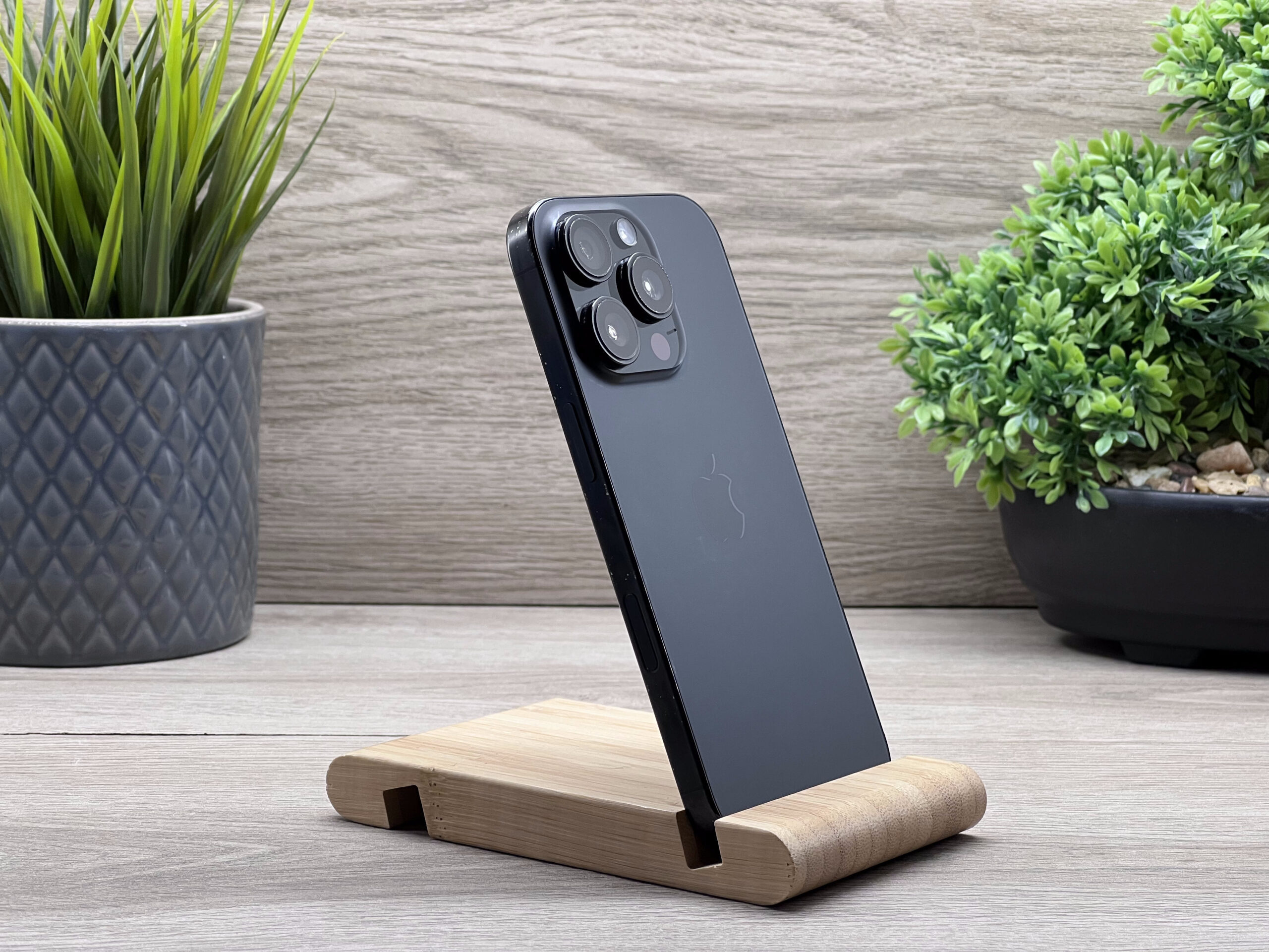 iPhone 16 Pro Black Titanium 128GB 2 ÉV Garanciával Számlával