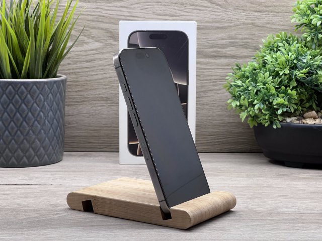 Hibátlan iPhone 16 Pro Natural Titanium 128GB 2 ÉV Garanciával Számlával