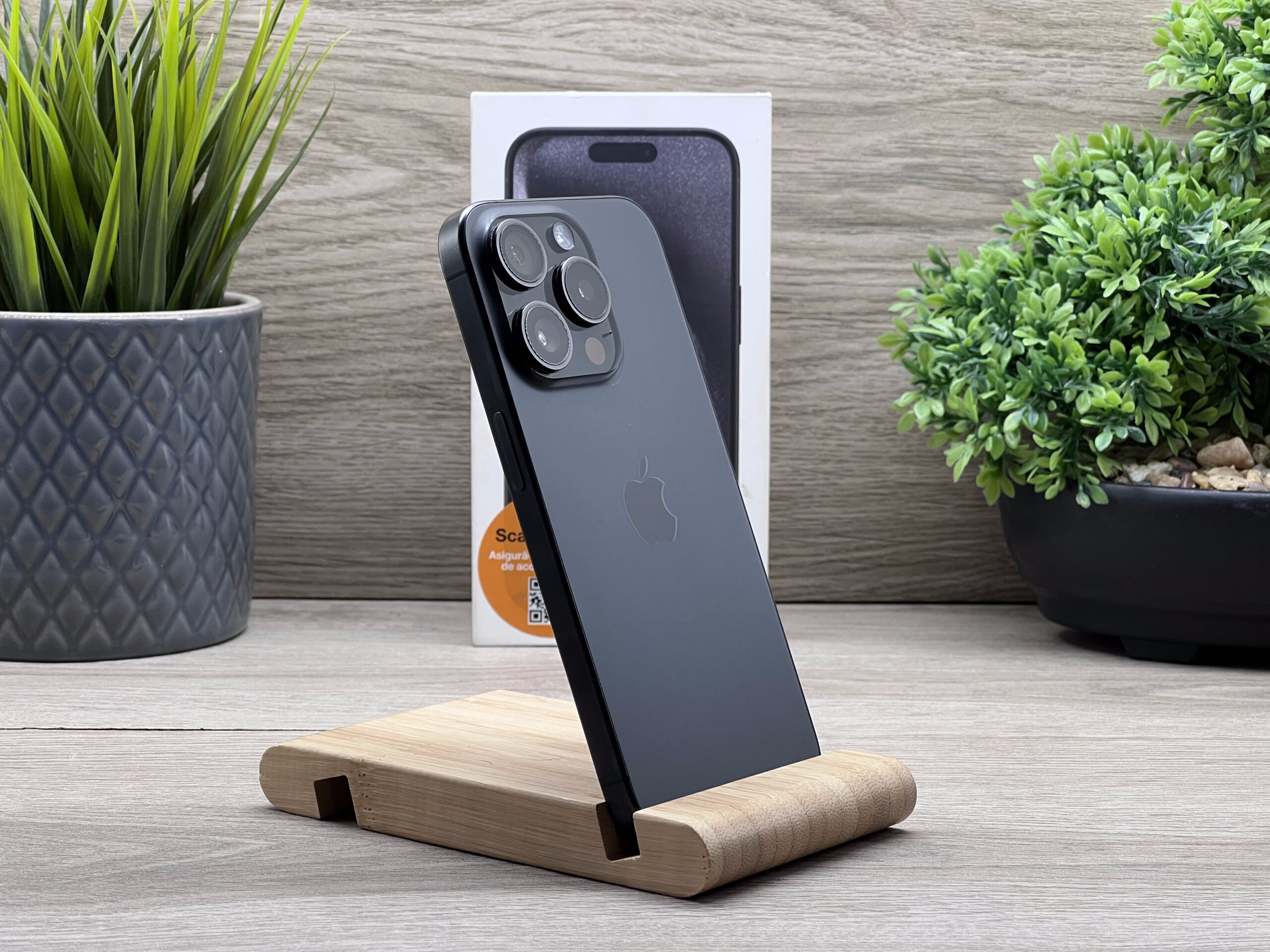 Hibátlan iPhone 15 Pro Black Titanium 512GB 2 ÉV Garanciával Számlával Aksi 100%