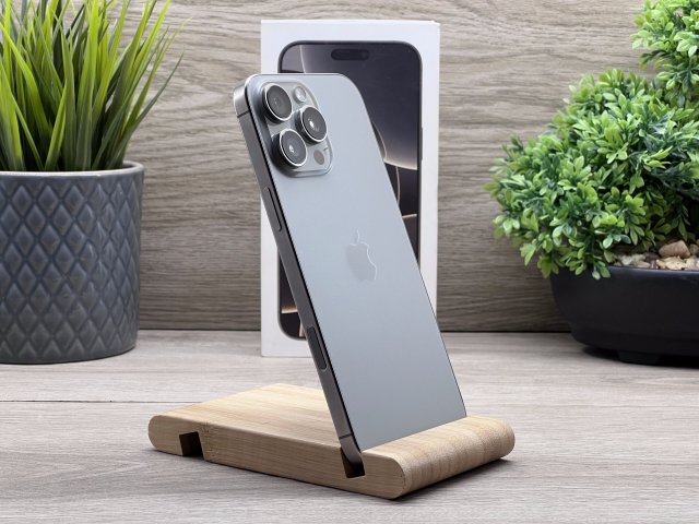 Hibátlan iPhone 16 Pro Max Natural Titanium 256GB 2 ÉV Garanciával Számlával