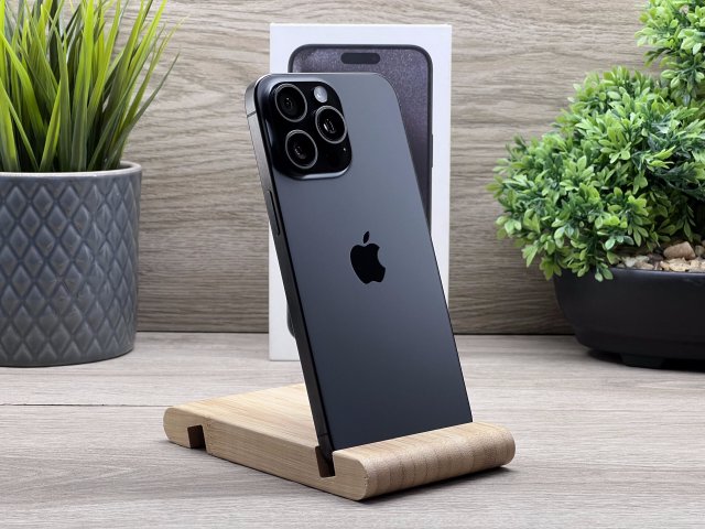 Hibátlan iPhone 15 Pro Max Black Titanium 512GB 2 ÉV Garanciával Számlával