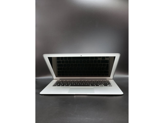Apple MacBook Air 13″ 2017 i5 128 GB Silver 100% akku - 12 HÓ GARANCIA