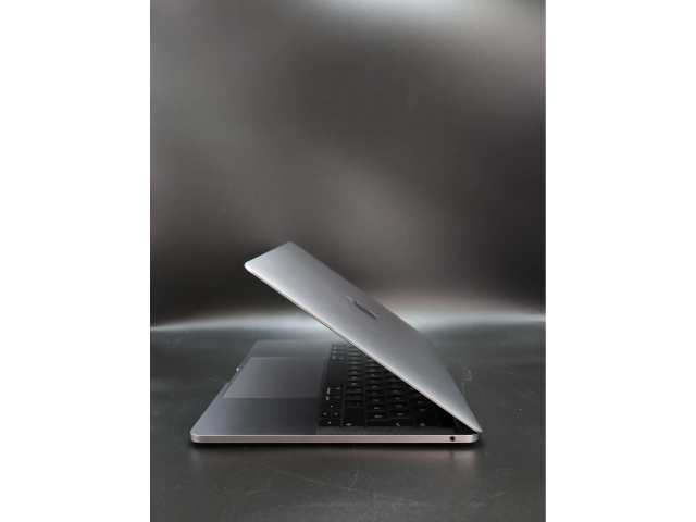 Apple MacBook Pro 13″ Touch Bar 2019 i5 128 GB Space Gray akku - 12 HÓ GARANCIA