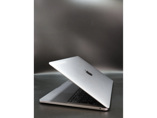 Apple MacBook Pro 13″ 2020 M1 512 GB Space Gray 90% akku - 12 HÓ GARANCIA