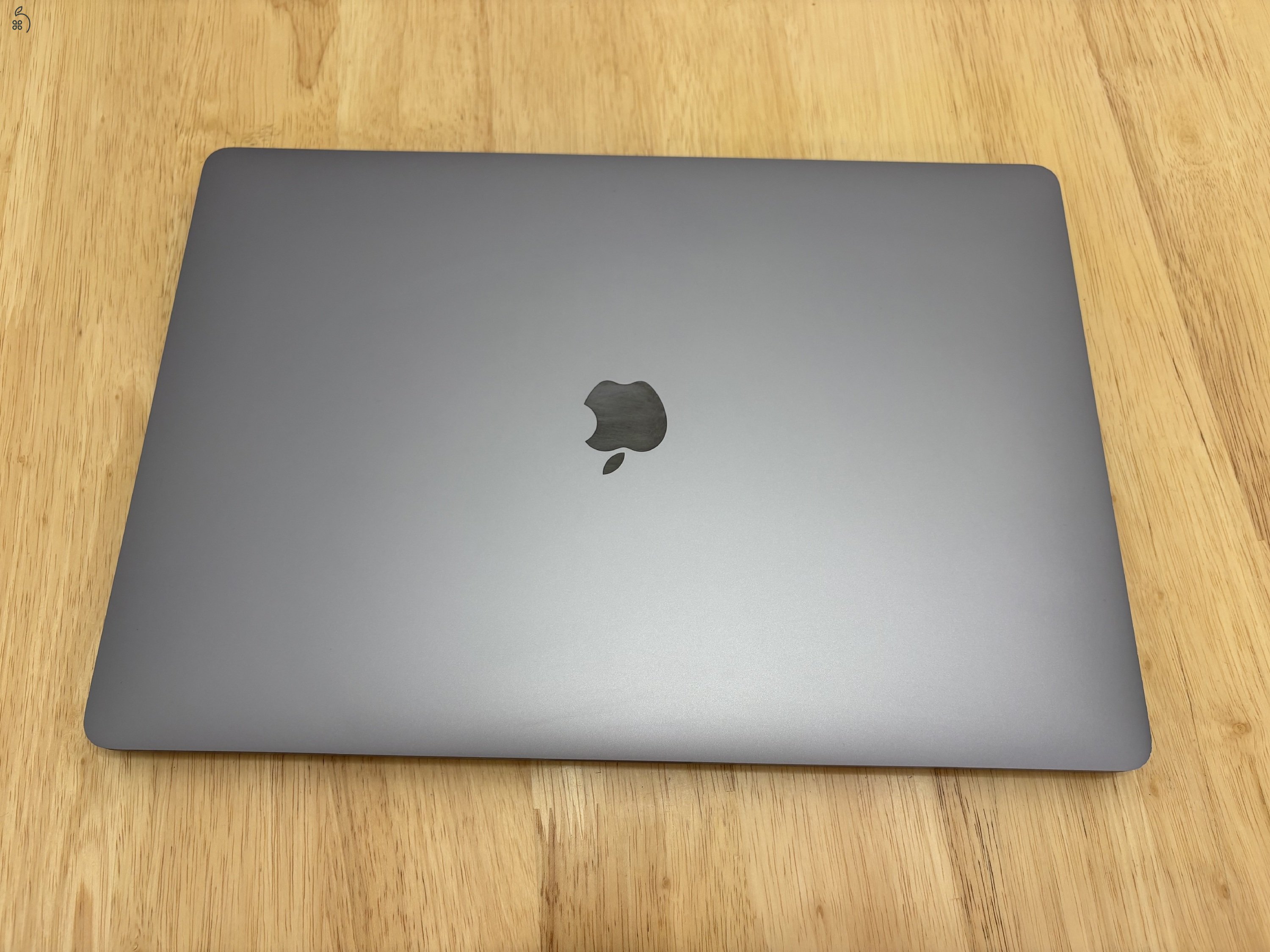 MacBook Pro 16” (2019) – Intel Core i7 / 16 GB RAM / 512 GB SSD