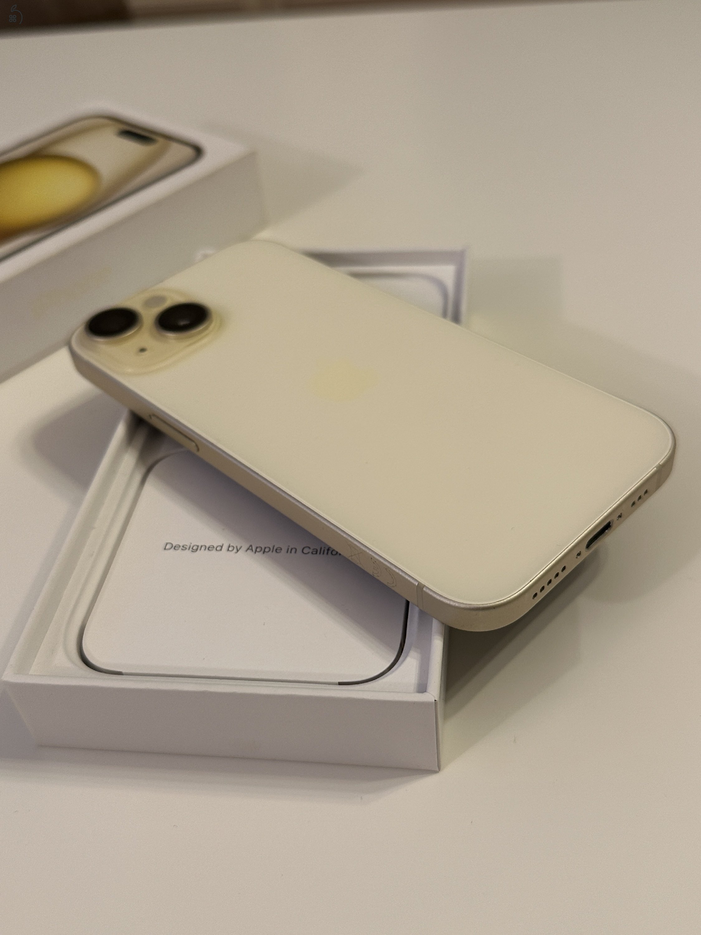 iPhone 15 sárga FÜGGETLEN - 100% akku 0 CIKLUS