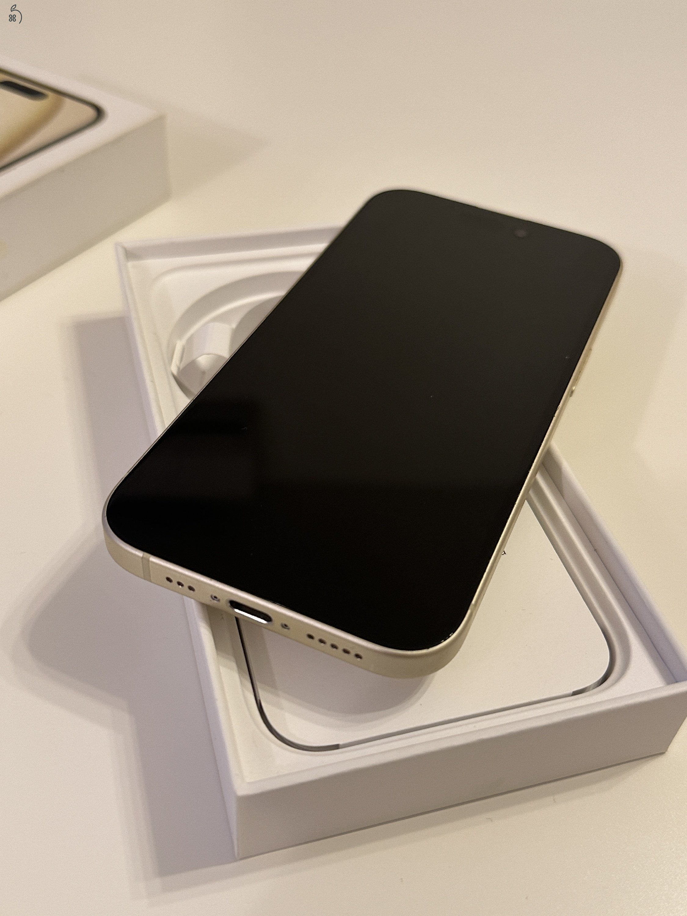 iPhone 15 sárga FÜGGETLEN - 100% akku 0 CIKLUS