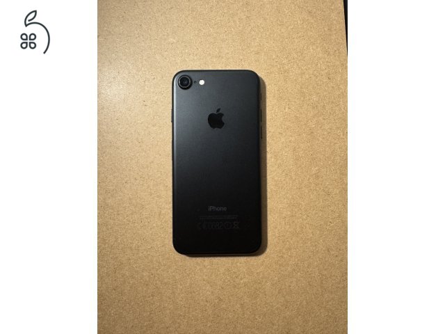Apple iPhone 7, Fekete, 32GB, 100% akkumulátor