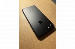 Apple iPhone 7, Fekete, 32GB, 100% akkumulátor
