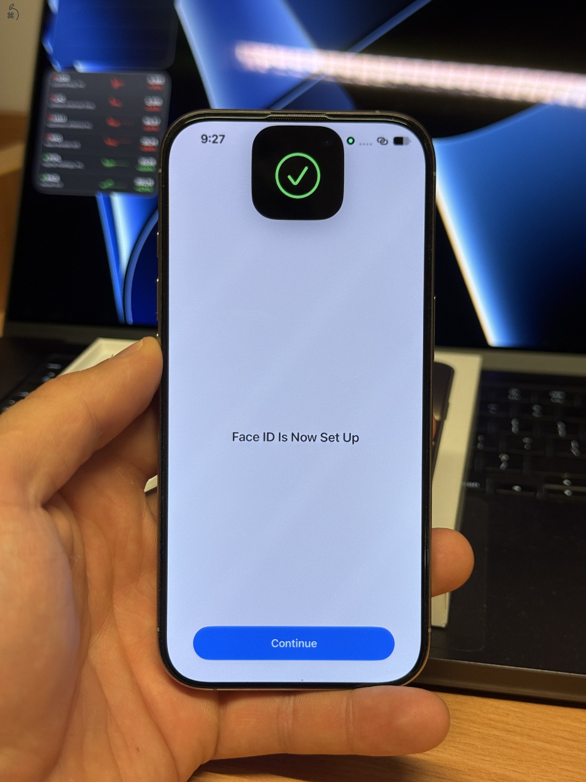 Újszerű Iphone 16 Pro 256GB Natural Titanium 87% Független