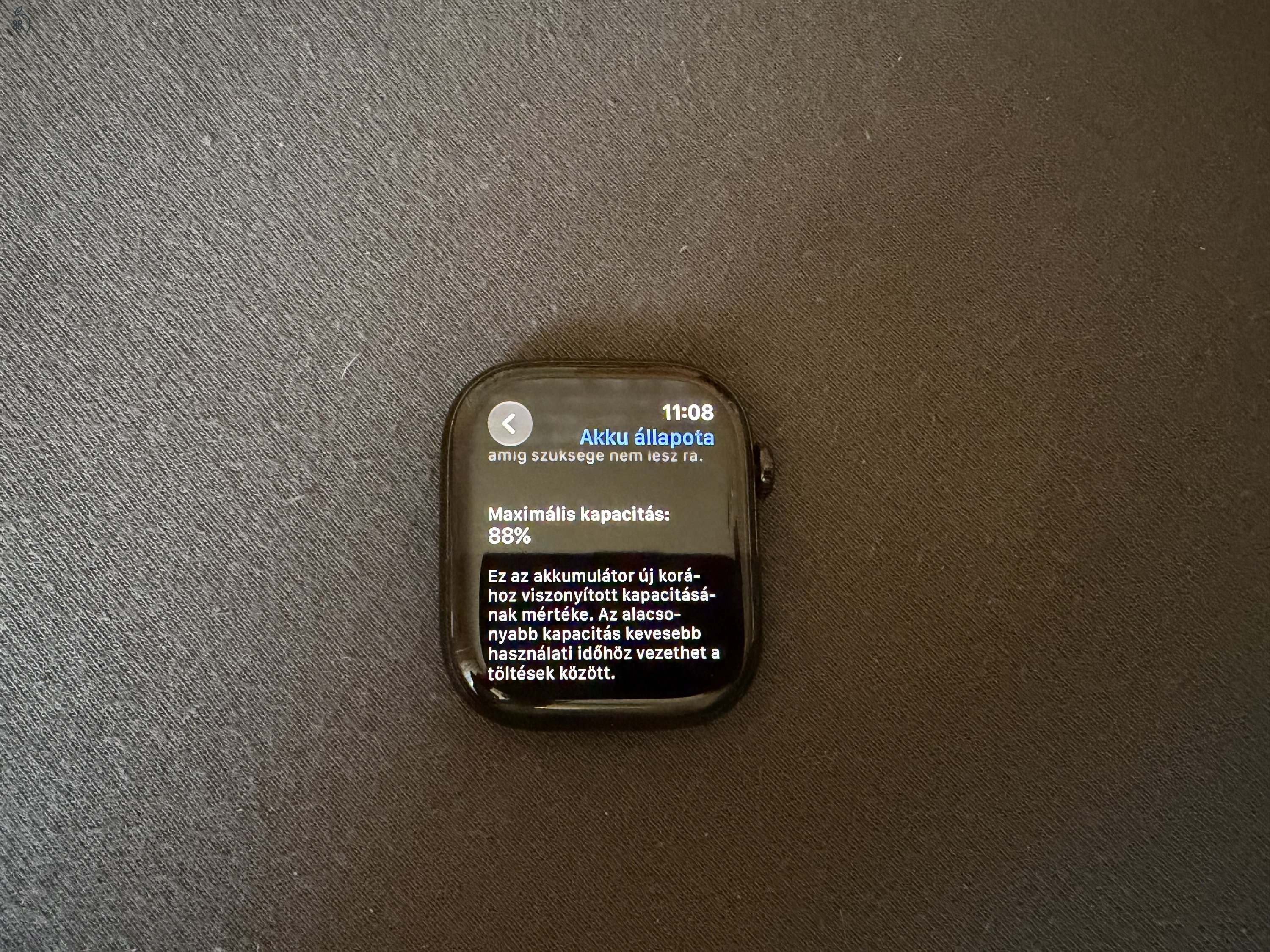 Apple Watch Series 10 GPS+Cellular 46mm Jet Black alumínium palaszürke milánói szíjjal