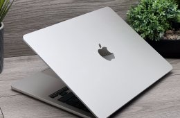 MacBook Air 2022 M2 13″ 256GB 2 ÉV Garanciával Számlával